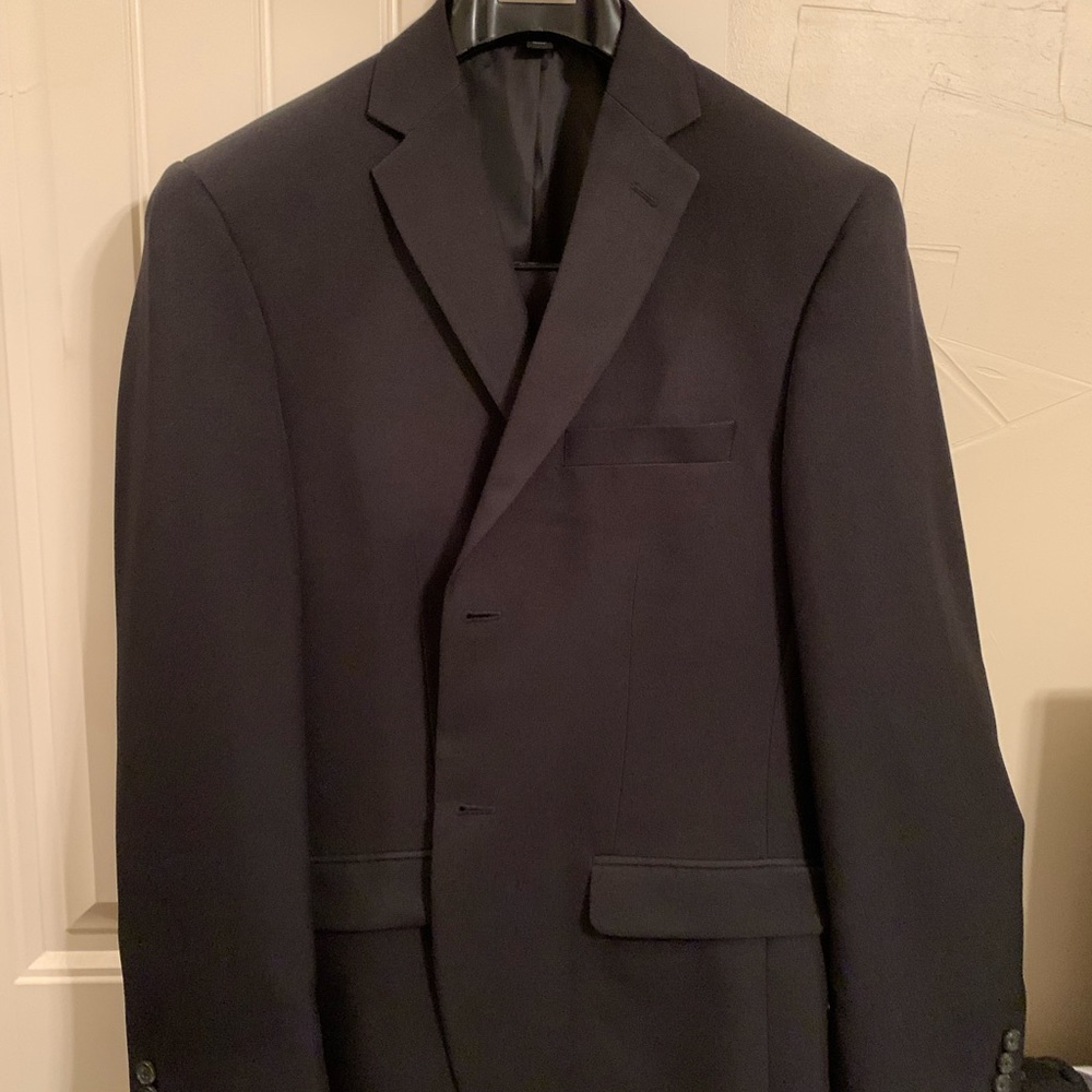 Men’s Black Suit made by Cintas Jacket 38R Pants 32/32 Never Worn